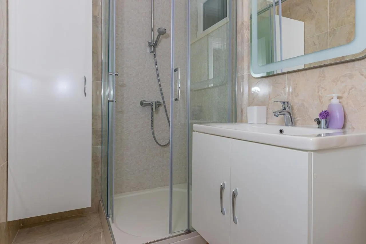 Apartment Vivien Crikvenica 0*,